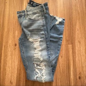 Hollister Ripped Jeans - size 1R